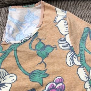 LulaRoe Perfect T